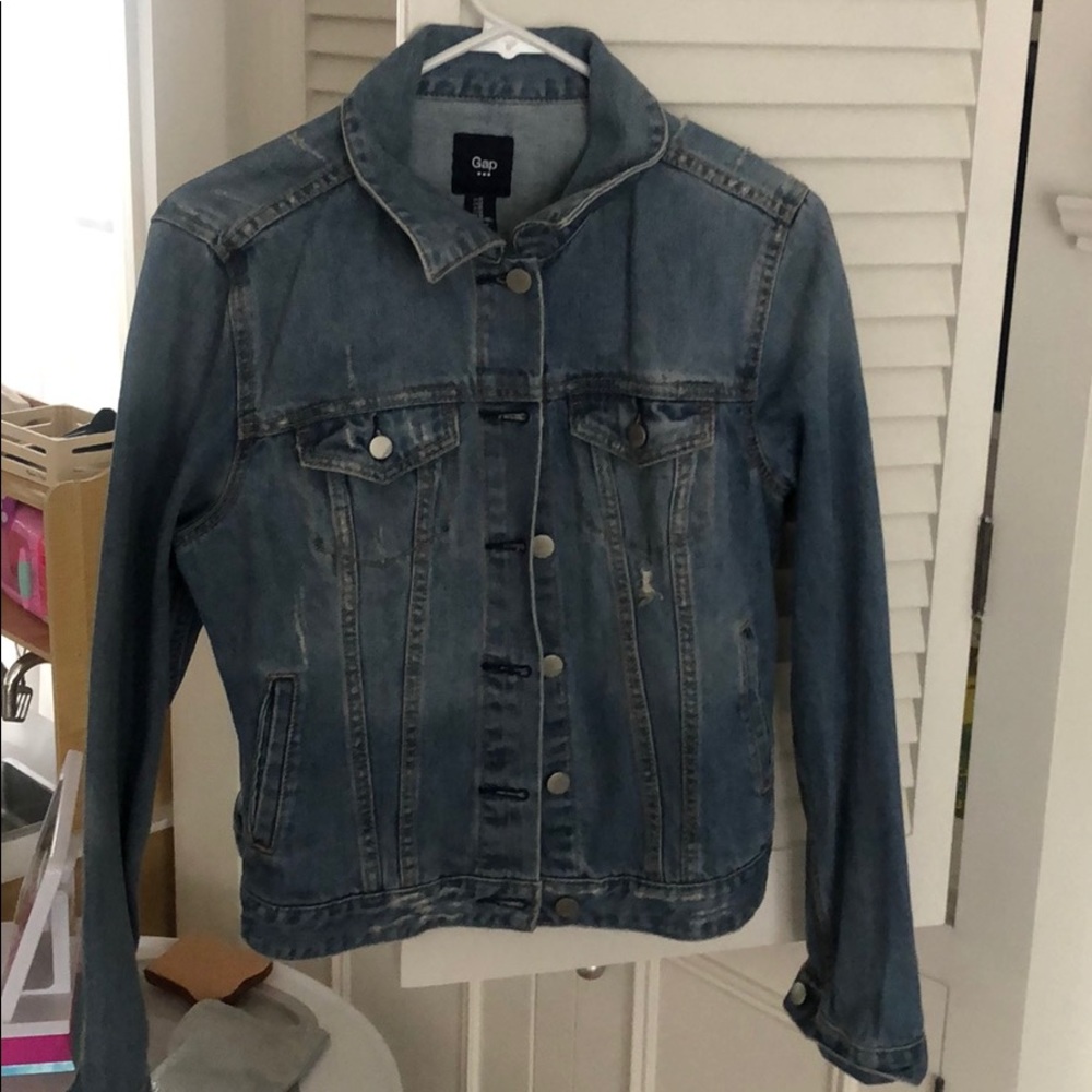 Gap jean jacket size M